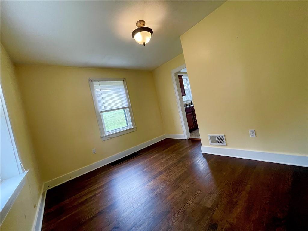 555 Ridge Road Ambridge, PA 15003 - Photo 4 of 10 Gallery Image 4