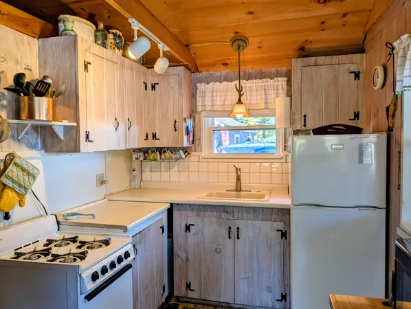 $415,000 | 515 Turner Road, Unit 4, Bremen, ME 04551