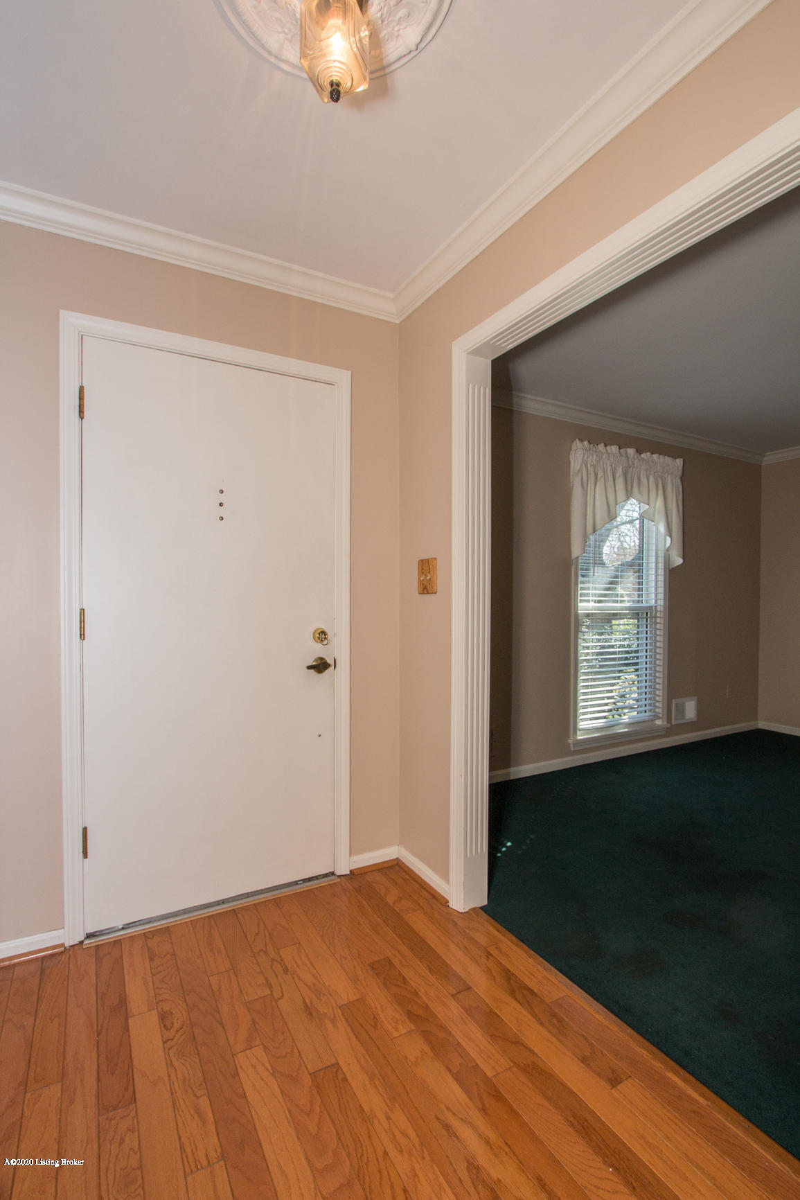 2700 Wareham Road Louisville, KY 40242 - Photo 12 of 38 2700 Wareham-15