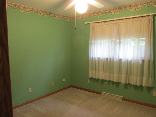 708 South Cooper Road New Lenox, IL 60451 - Photo 14 of 24 a view of a small space