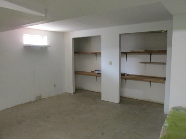 708 South Cooper Road New Lenox, IL 60451 - Photo 19 of 24 a view of an empty room