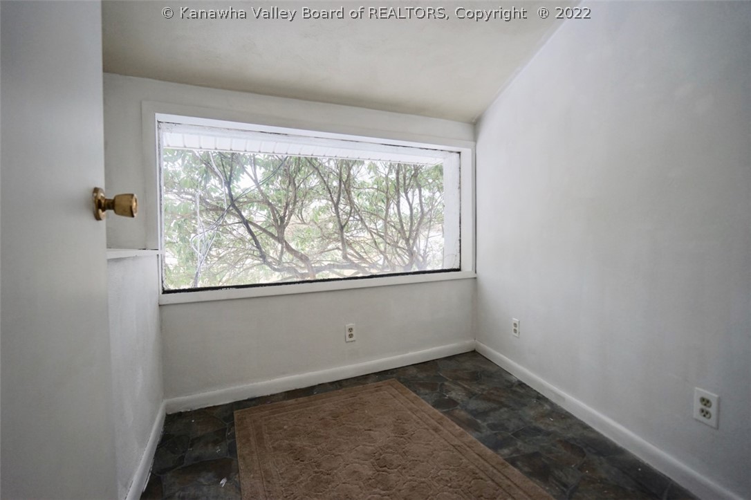 1239C Bridge Road Charleston, WV 25314 - Photo 6 of 30 Gallery Image 6