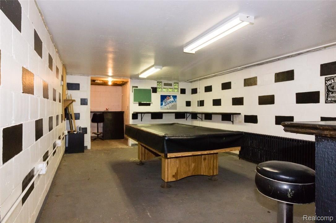 4961 West Dunbar Road Monroe, MI 48161 - Photo 15 of 22 from bar.jpg