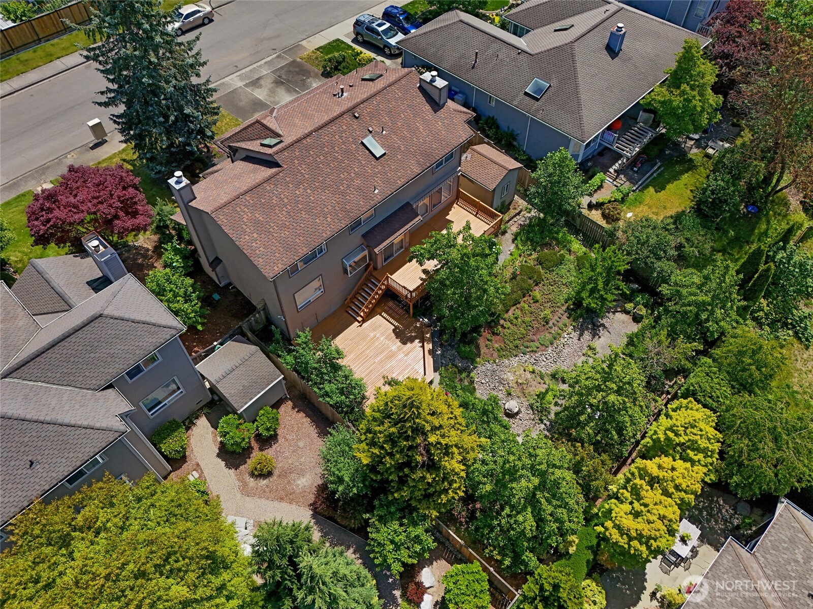 1529 Ilwaco Avenue Northeast Renton, WA 98059 - Photo 37 of 40