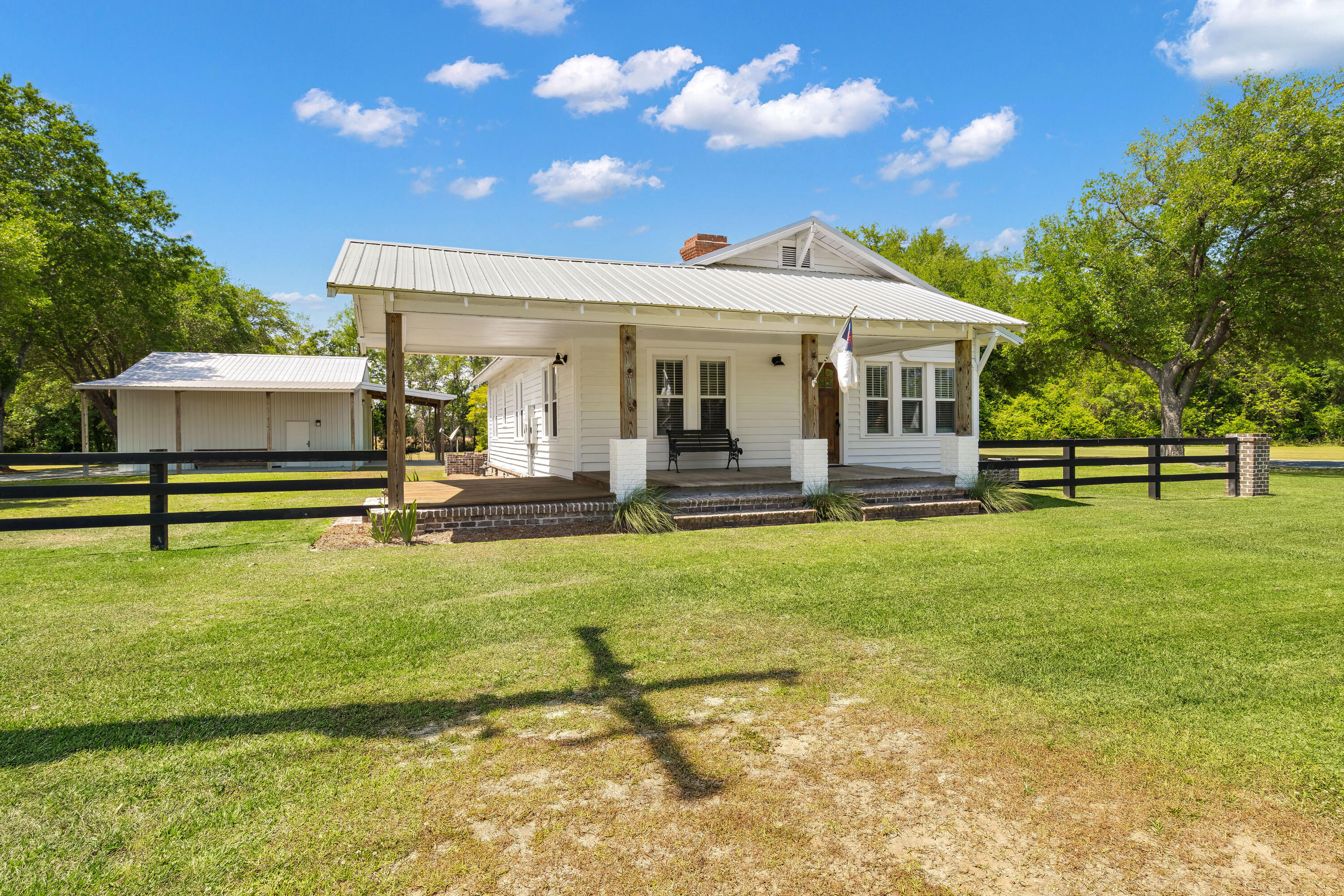 2126 Eutaw Road Holly Hill, SC 29059 - Photo 2 of 31 GPS VISUALS RE PHOTOGRAPHY 2