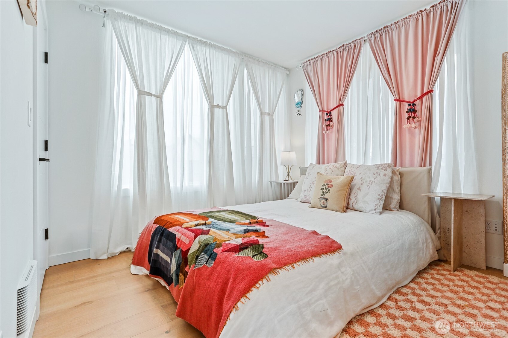 916 Northwest 56th Street, Unit G Seattle, WA 98107 - Photo 22 of 40