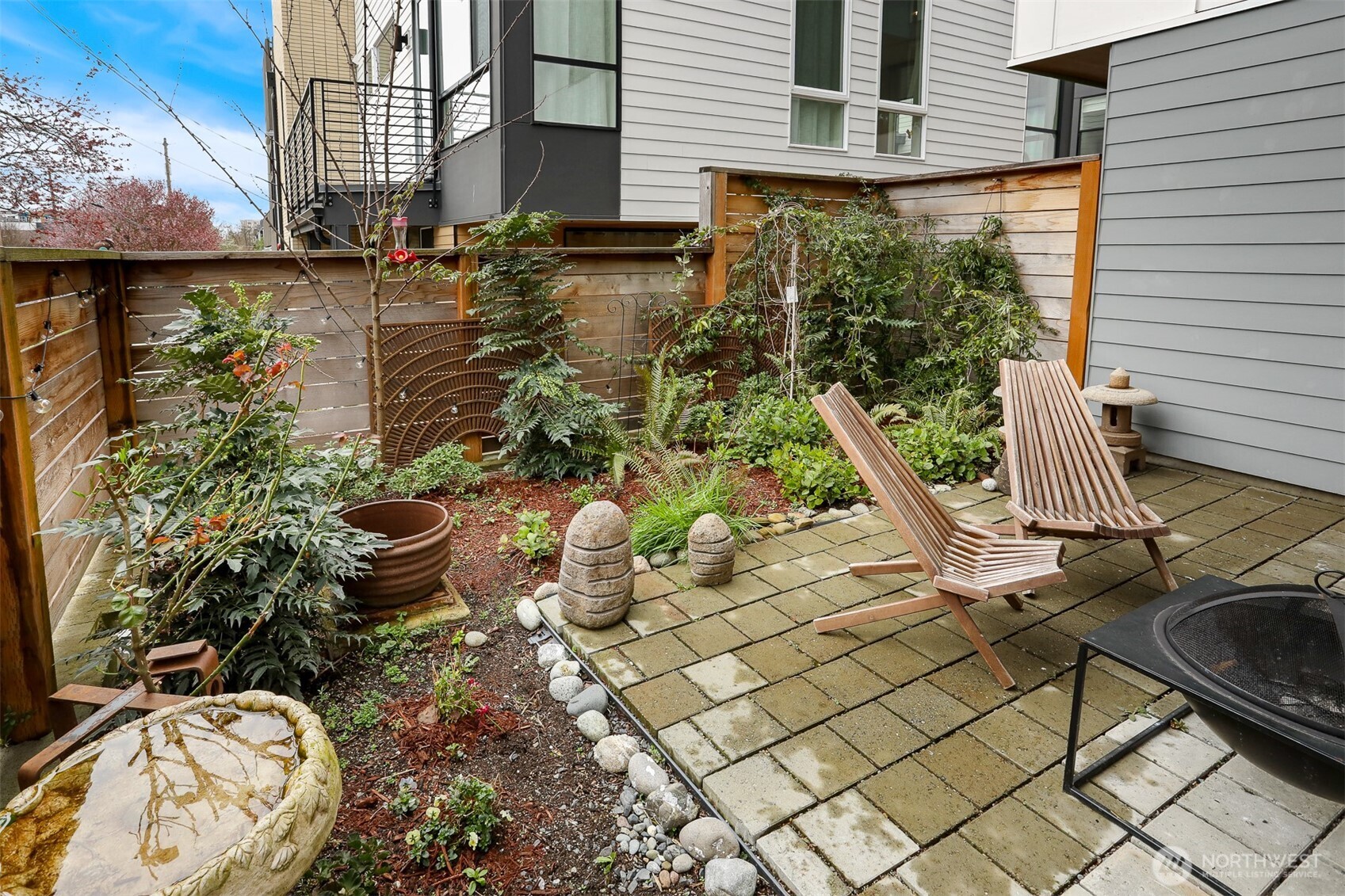 916 Northwest 56th Street, Unit G Seattle, WA 98107 - Photo 32 of 40