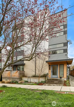 $748,000 | 916 Northwest 56th Street, Unit G, Seattle, WA 98107