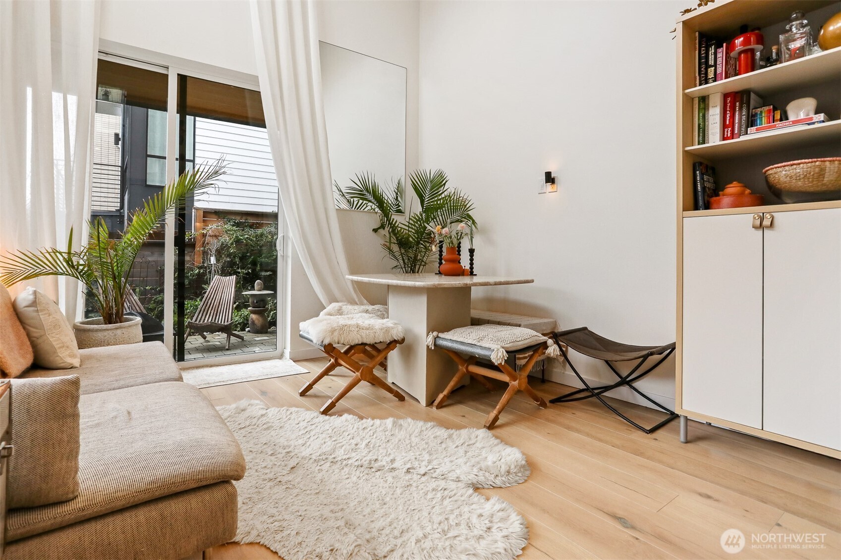 916 Northwest 56th Street, Unit G Seattle, WA 98107 - Photo 10 of 40