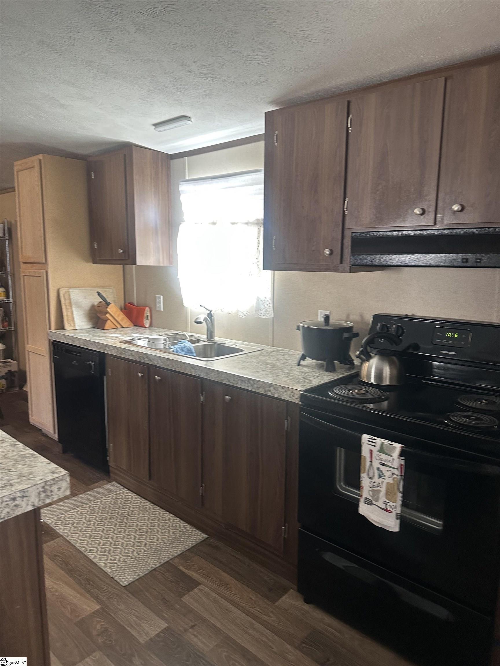 341 Pine Hills Road Woodruff, SC 29388 - Photo 3 of 11