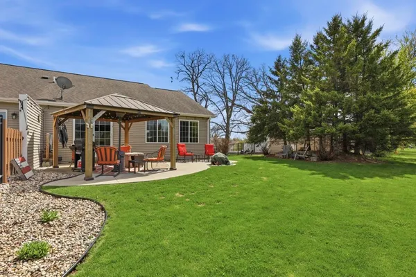$300,000 | 922 Denise Court, Kaukauna, WI 54130