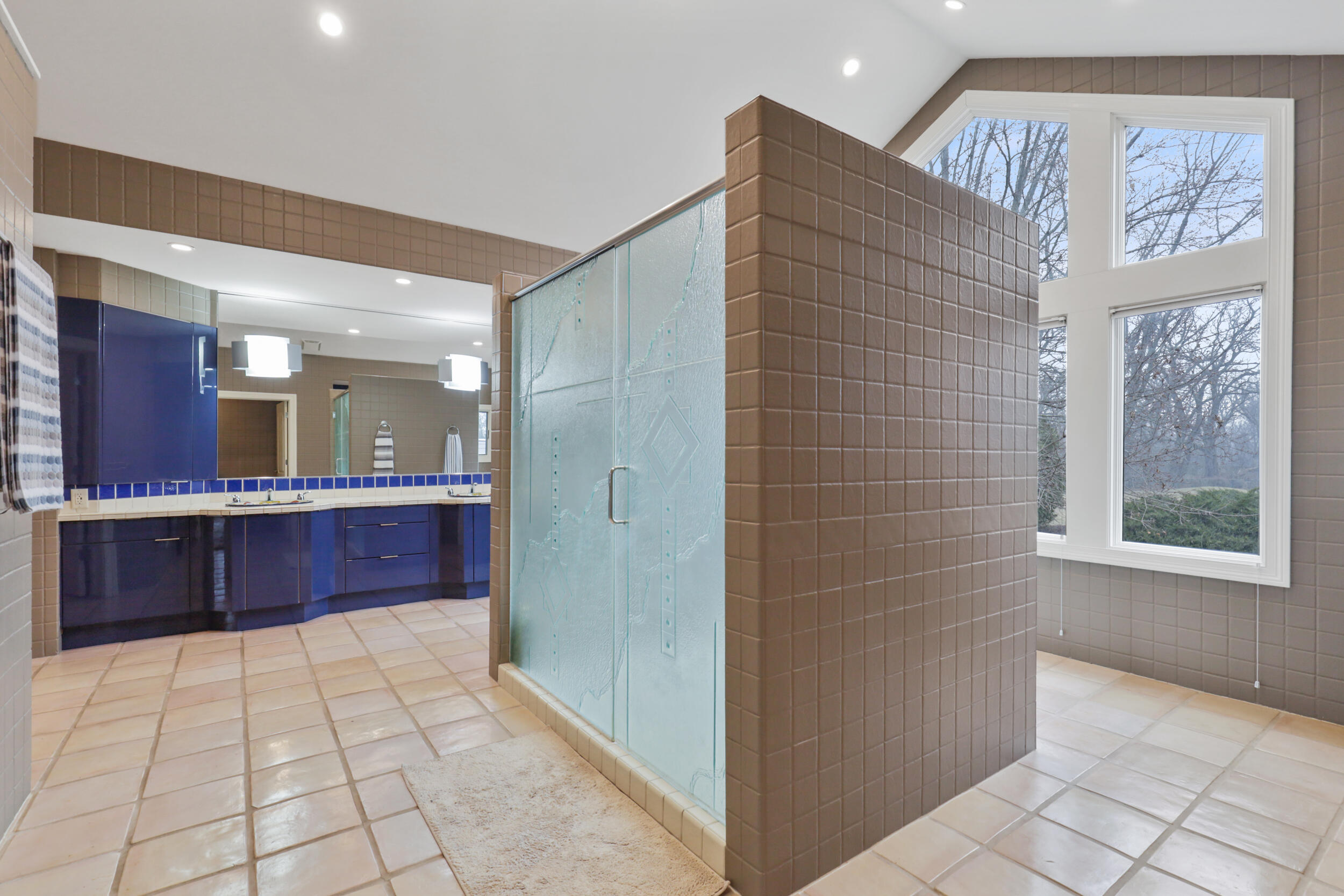 9210 County Rd K Raymond, WI 53126 - Photo 30 of 92 MASTER BATHROOM