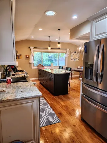 $279,900 | 2246 Alta Vista Drive, Waukegan, IL 60087