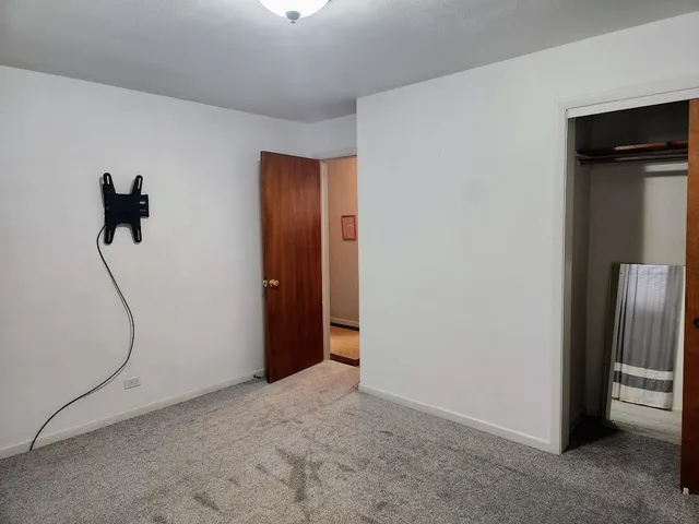 $279,900 | 2246 Alta Vista Drive, Waukegan, IL 60087