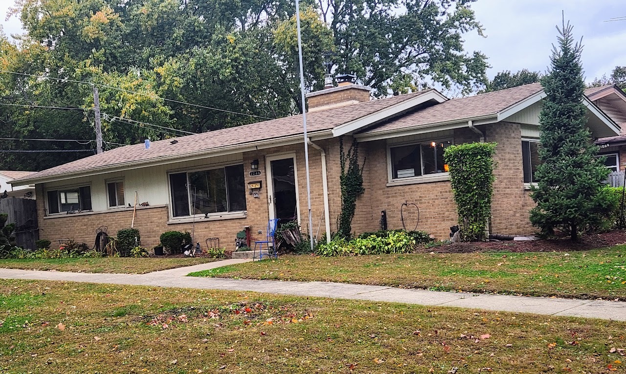 2246 Alta Vista Drive Waukegan, IL 60087 - Photo 2 of 46 a view of a house with yard and plants