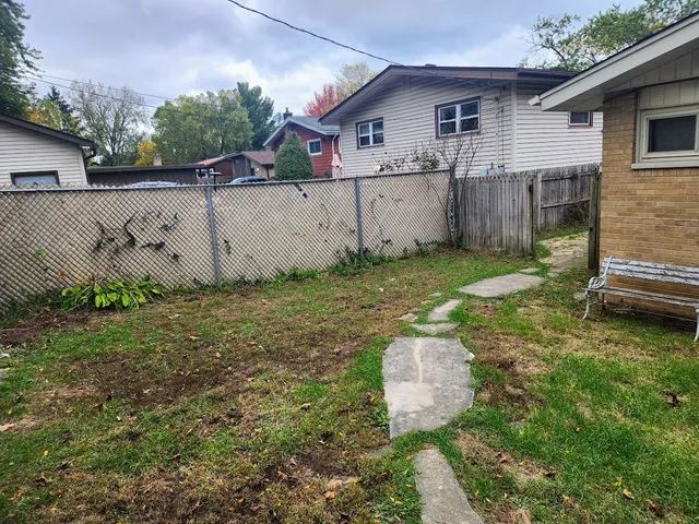 $279,900 | 2246 Alta Vista Drive, Waukegan, IL 60087