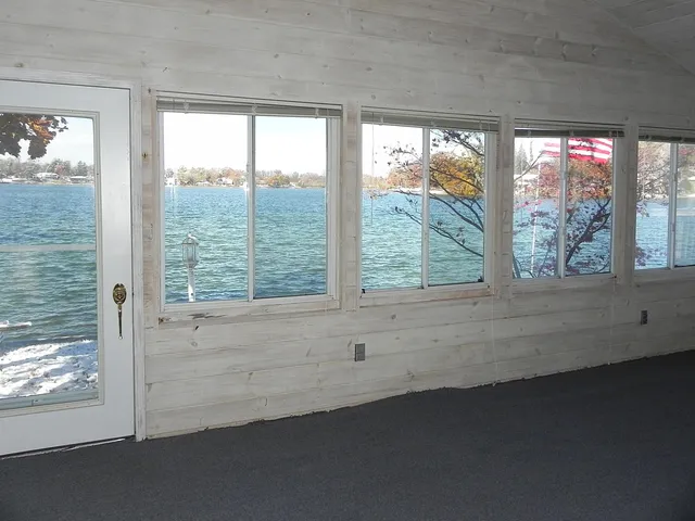 $360,000 | 27304 Oak Drive, Sturgis, MI 49091