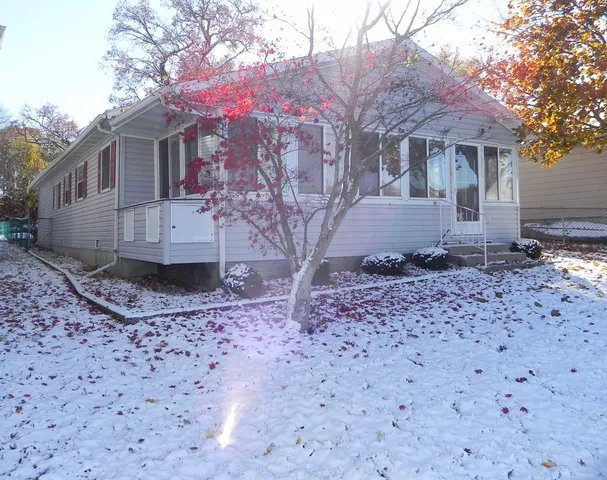 $360,000 | 27304 Oak Drive, Sturgis, MI 49091