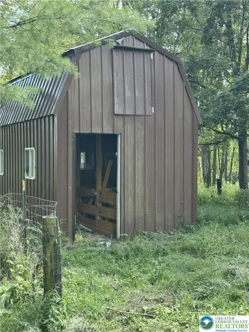 $850,000 | 3585 Fairyland Road, Lehighton, PA 18235