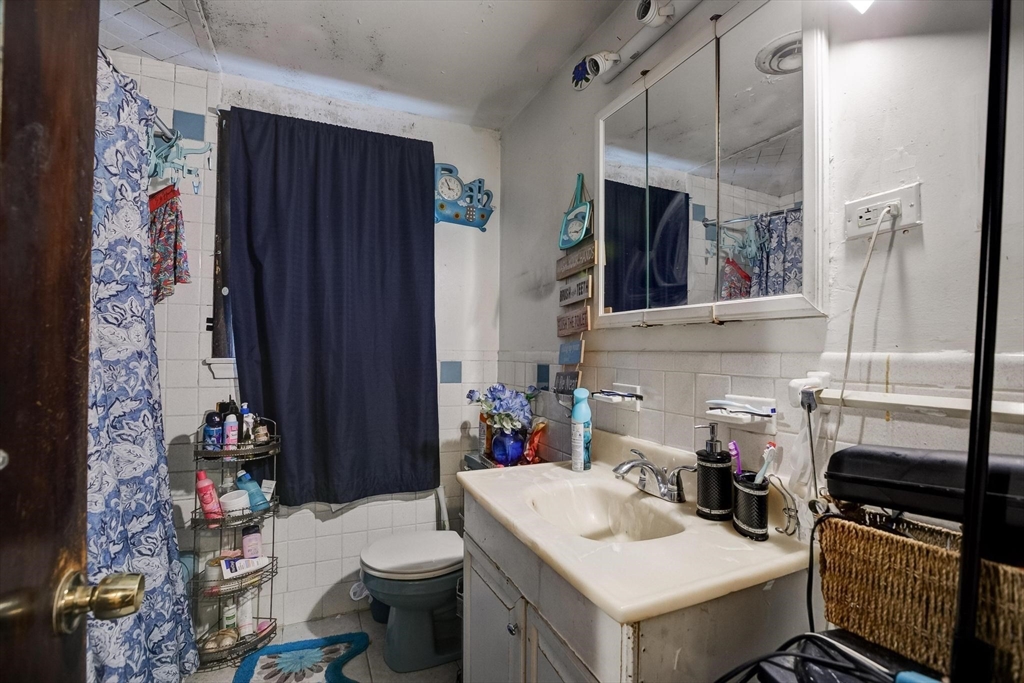 69 Althea Road Randolph, MA 02368 - Photo 19 of 34