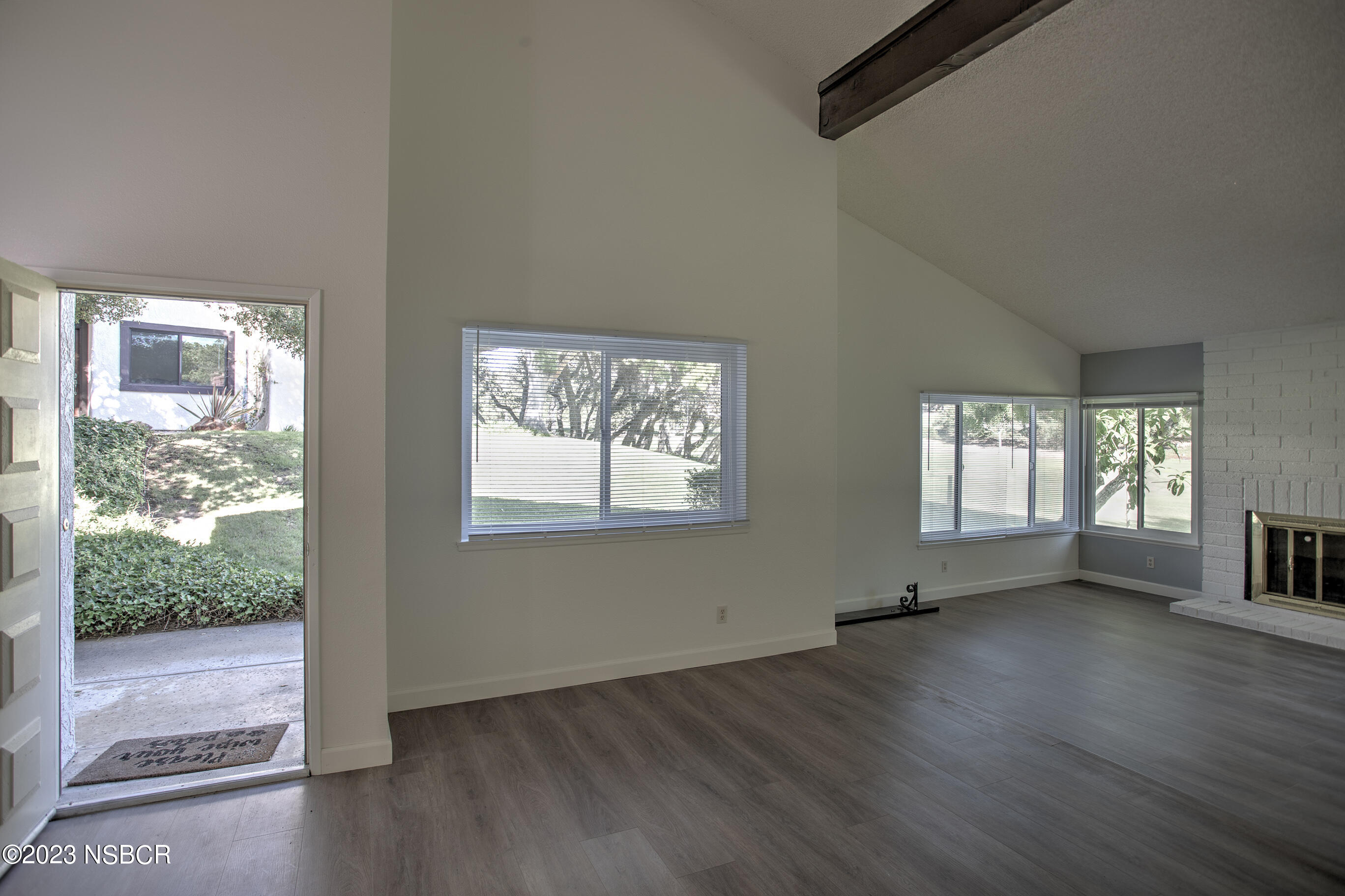 46 Stanford Circle Lompoc, CA 93436 - Photo 5 of 27 Tom Hinkens-21