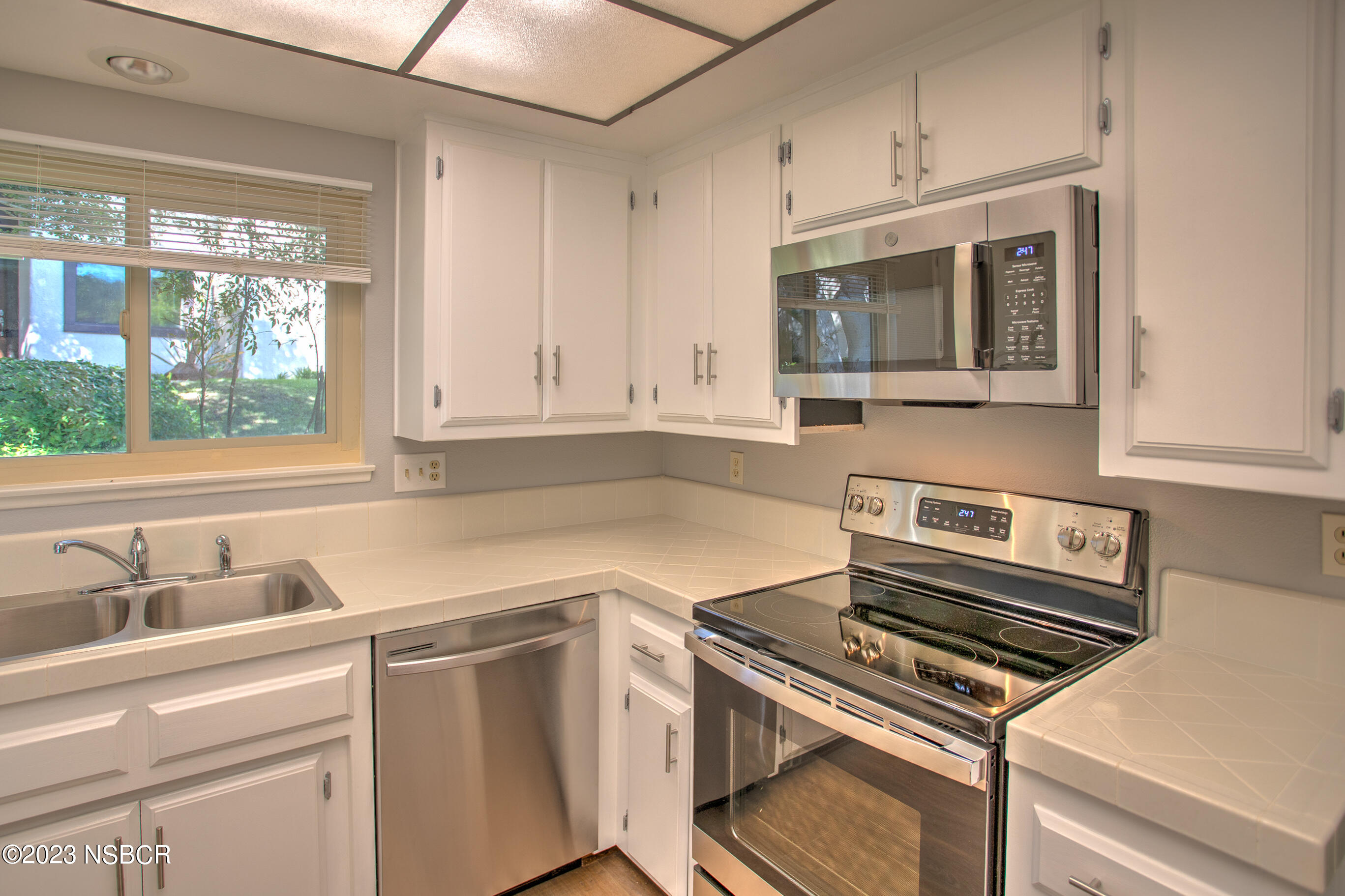 46 Stanford Circle Lompoc, CA 93436 - Photo 8 of 27 Tom Hinkens-13