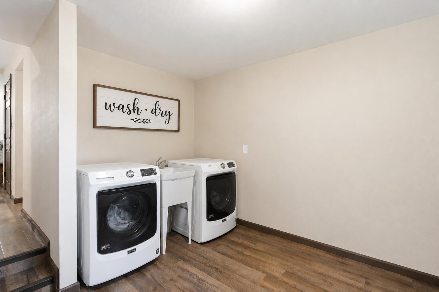 56782 Bow Drive Three Rivers, MI 49093 - Photo 10 of 31 Laundry/MudRm