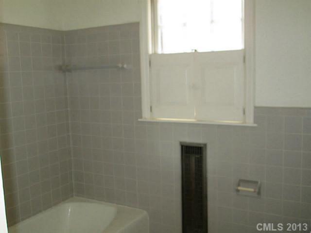 500 Ashworth Road Charlotte, NC 28211 - Photo 6 of 12