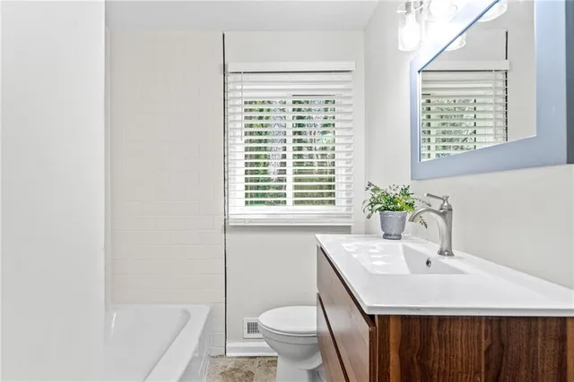 $2,000 | 801 North Evelyn Place Northwest, Atlanta, GA 30318