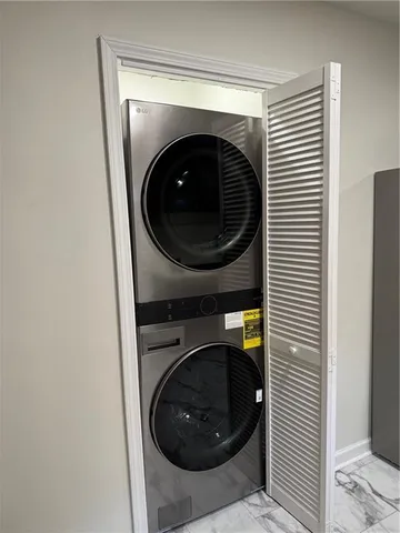 $2,000 | 801 North Evelyn Place Northwest, Atlanta, GA 30318