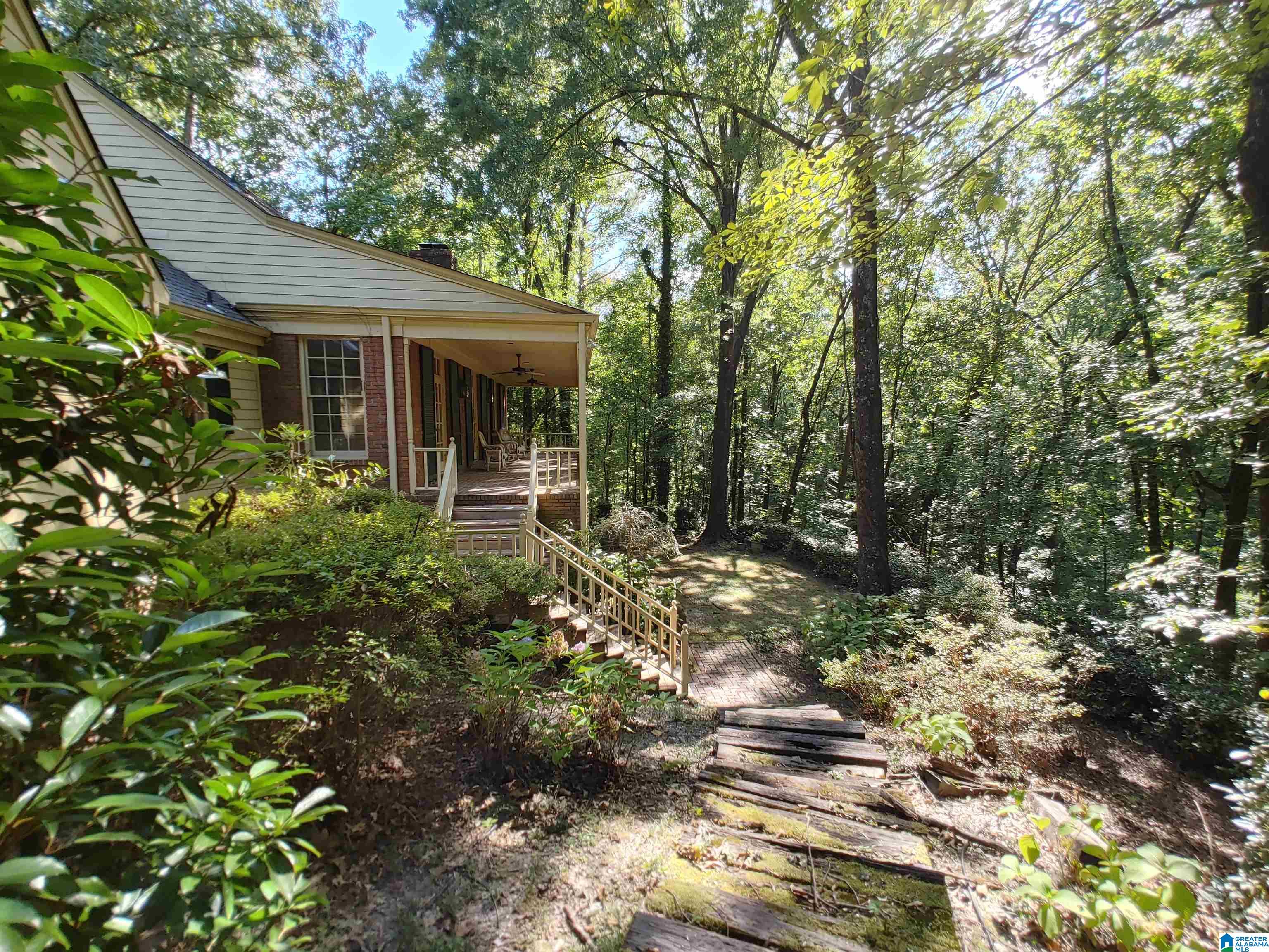 1 Oakland Road Sylacauga, AL 35150 - Photo 2 of 32