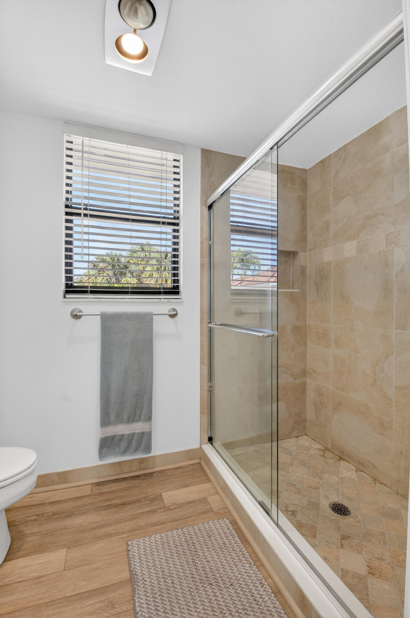 20361 Boca W Drive, Unit 1302 Boca Raton, FL 33434 - Photo 18 of 76 Primary Bath