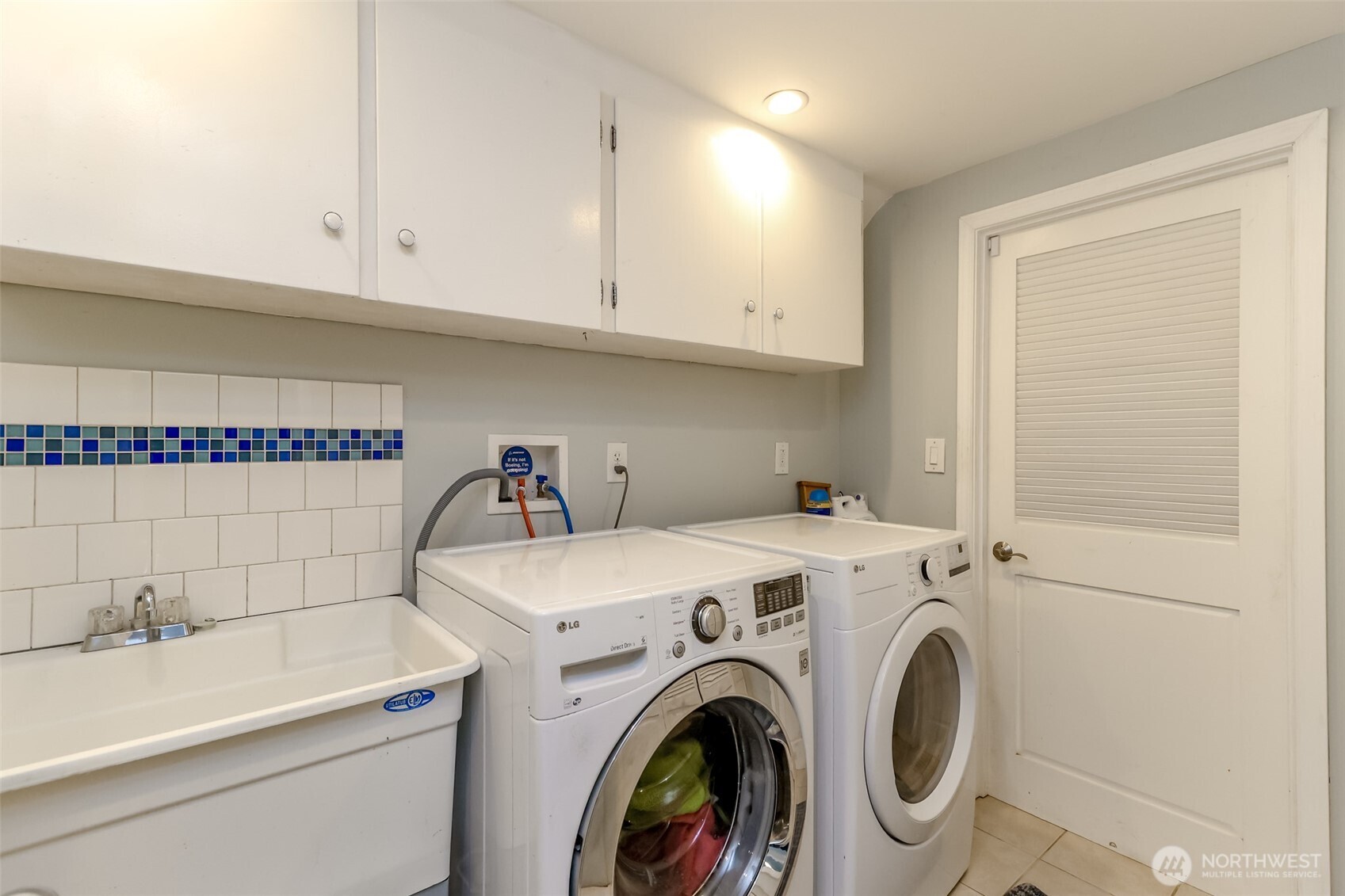 2424 Southwest 152nd Street Burien, WA 98166 - Photo 29 of 39 a utility room with dryer and washer