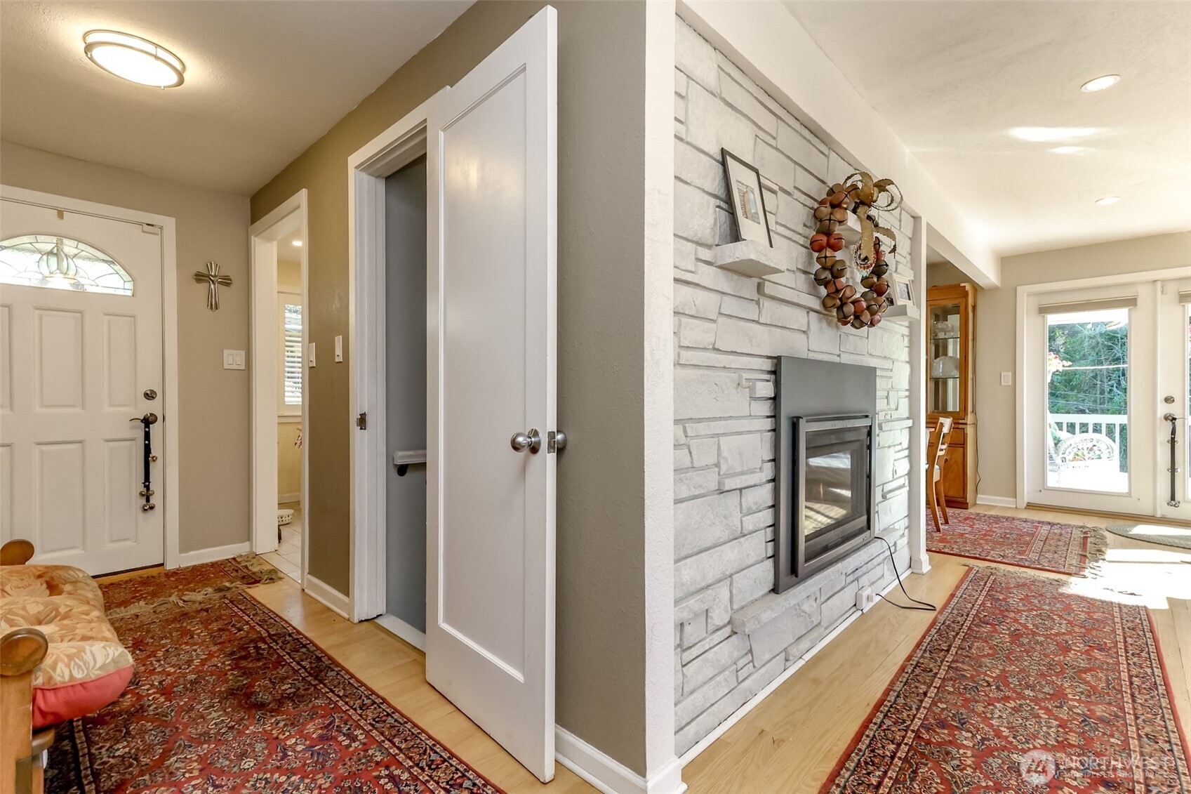 2424 Southwest 152nd Street Burien, WA 98166 - Photo 6 of 39 a view of a livingroom with furniture and windows