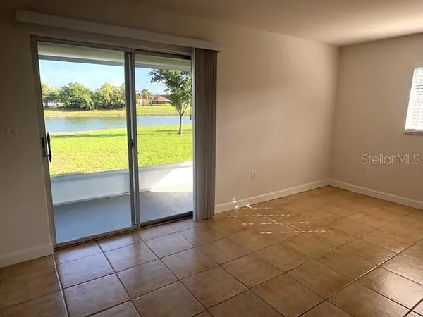 $1,575 | 201 Kings Boulevard, Unit 19, Sun City Center, FL 33573