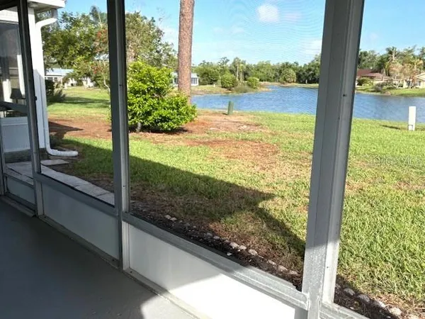 $1,575 | 201 Kings Boulevard, Unit 19, Sun City Center, FL 33573