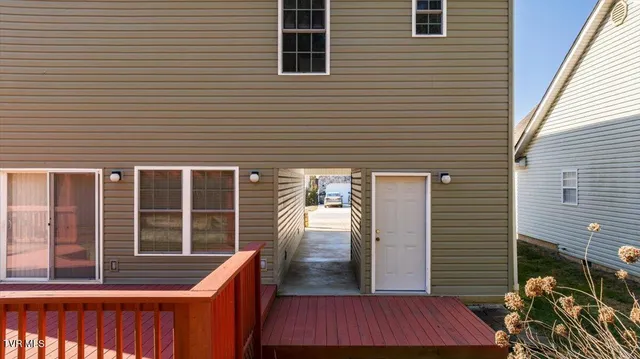 $425,000 | 234 Bradford Lane, Bristol, TN 37620