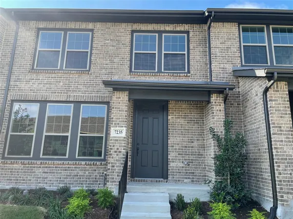 $2,595 | 7235 Panicum Drive, Frisco, TX 75033