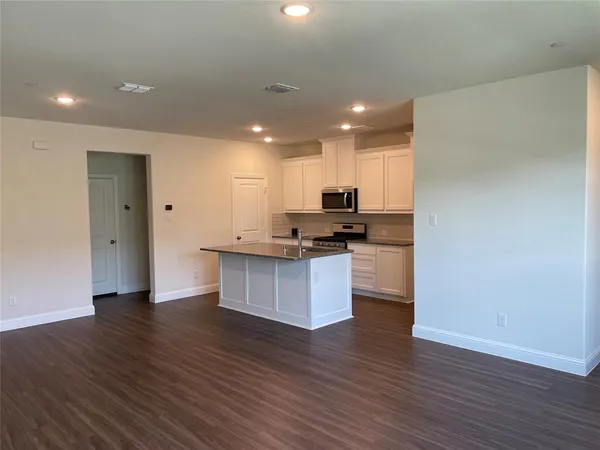 $2,595 | 7235 Panicum Drive, Frisco, TX 75033