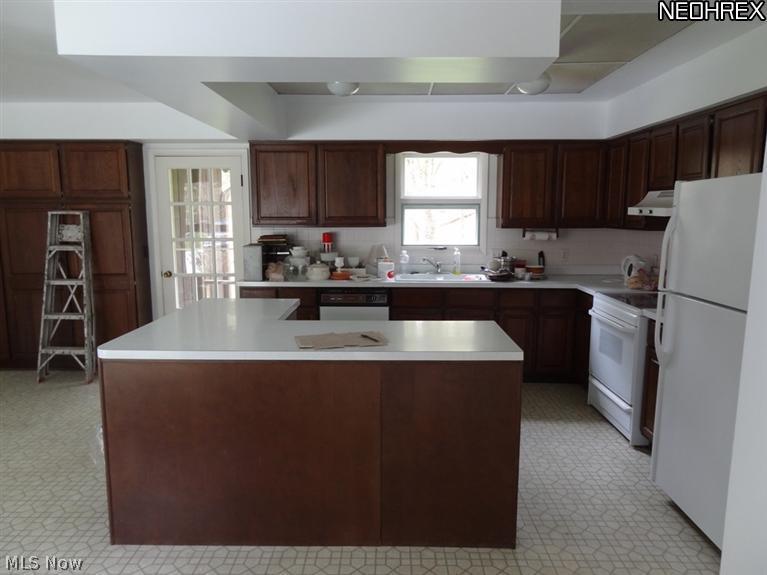 3048 Oak Hill Road Peninsula, OH 44264 - Photo 2 of 14 Gallery Image 2