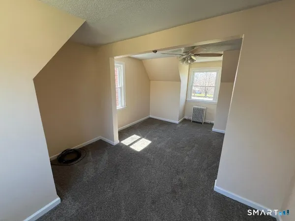 $2,300 | 138 Mountain Street, Ellington, CT 06029