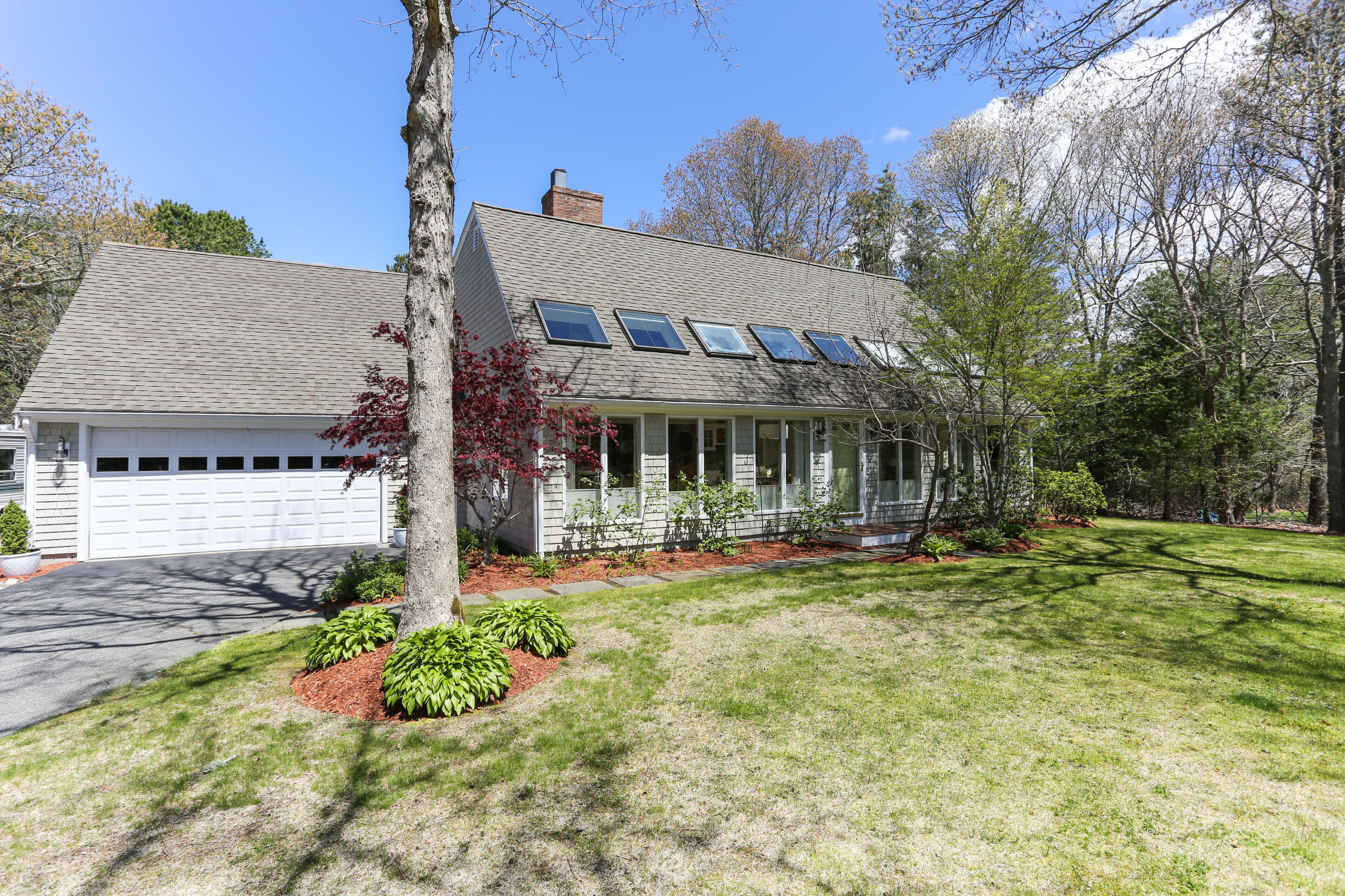 121 Old Barnstable Road Mashpee, MA 02649 - Photo 1 of 29 121OldLR-1
