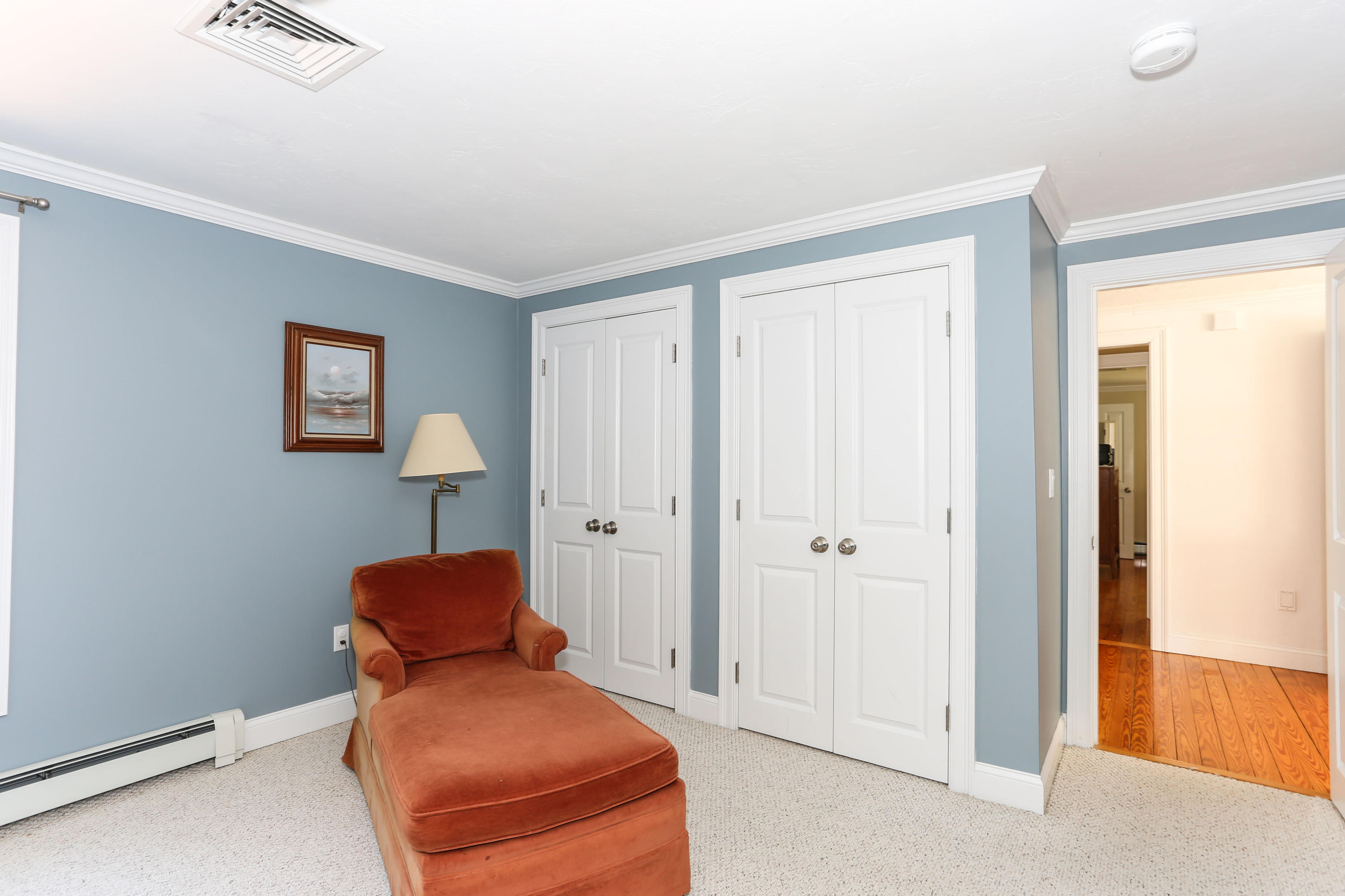 121 Old Barnstable Road Mashpee, MA 02649 - Photo 18 of 29 121OldLR-18
