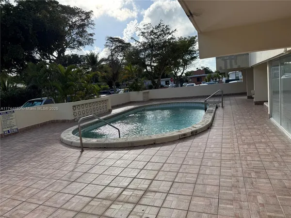 $170,000 | 1225 Northeast 124th Street, Unit 33A, North Miami, FL 33161