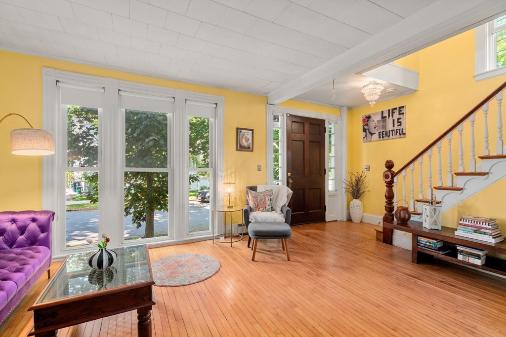 9 Sheridan Road Swampscott, MA 01907 - Photo 3 of 37