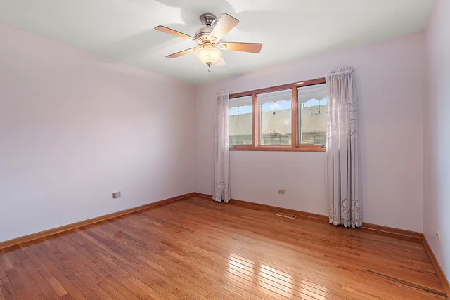 $309,900 | 10459 Eagle Ridge Drive, Unit 139, Orland Park, IL 60467