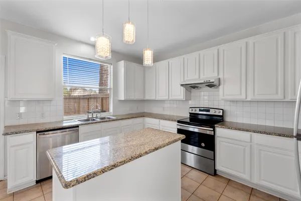 $2,425 | 17102 Mountain Crest Drive, Spring, TX 77379