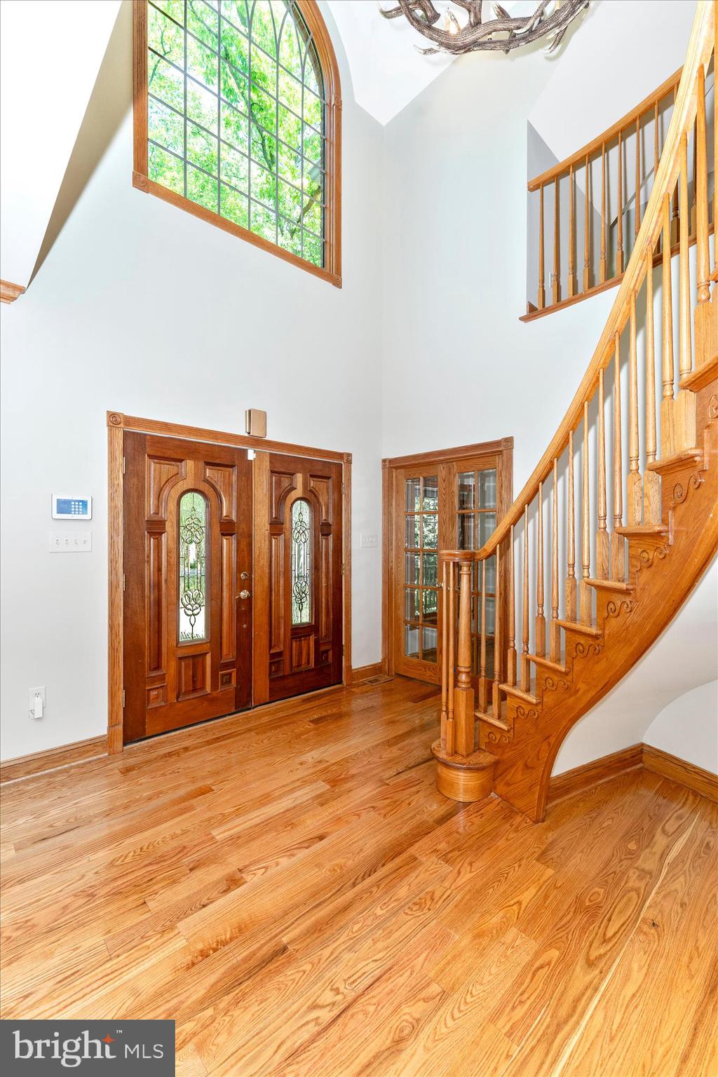5019 Old Swimming Pool Road Frederick, MD 21703 - Photo 6 of 135 Expansive Foyer
