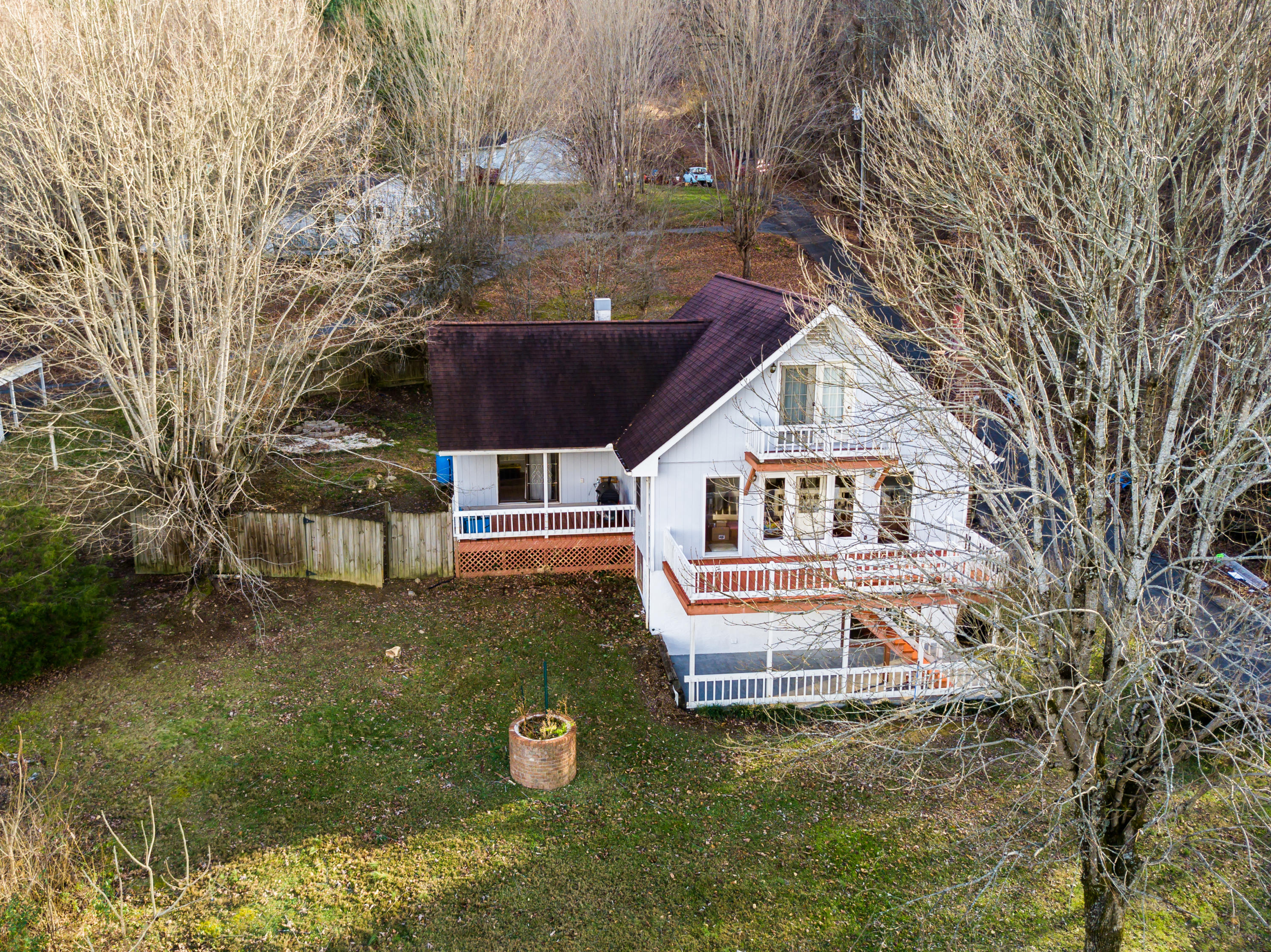 134 Lowridge Road Johnson City, TN 37604 - Photo 7 of 33 134 Lowridge Rd-6