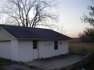 1996 Bethlehem Road Paris, KY 40361 - Photo 2 of 8 Side view of garage. Garage is in the ba